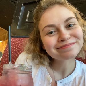 Meet your Posher, Catherine